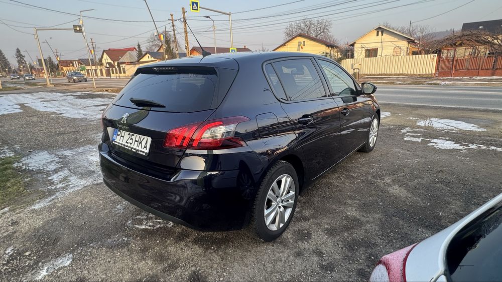 Peugeot 308 **line assist **navi**Panorama**2019*Rate/avans zero*