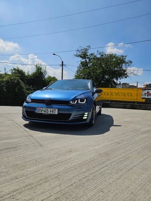Volkswagen Golf Volkswagen Golf 7 • 1.6 TDI Comfortline • GTI look • LED