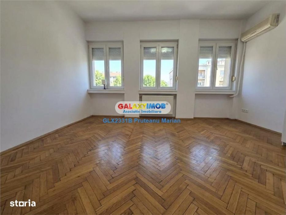Vanzare garsoniera Premium situata langa metrou Piata Roamana