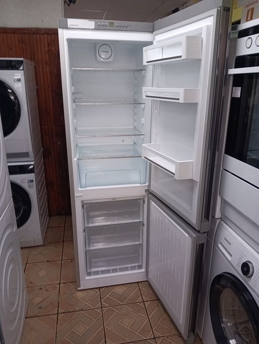 Иноксов комбиниран хладилник с фризер Liebherr с 2 години  ГАРАНЦИЯ!