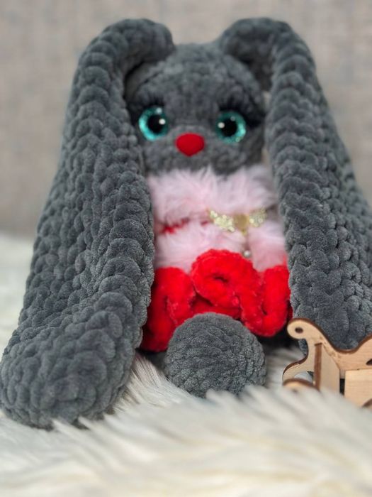 Плюшевая зайка ручной работы