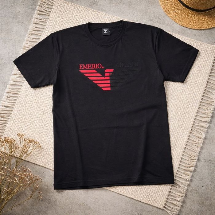 Tricouri bărbătești