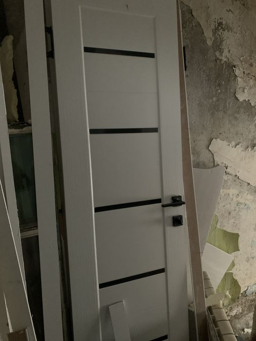 Продам двери б/у межкомнатные