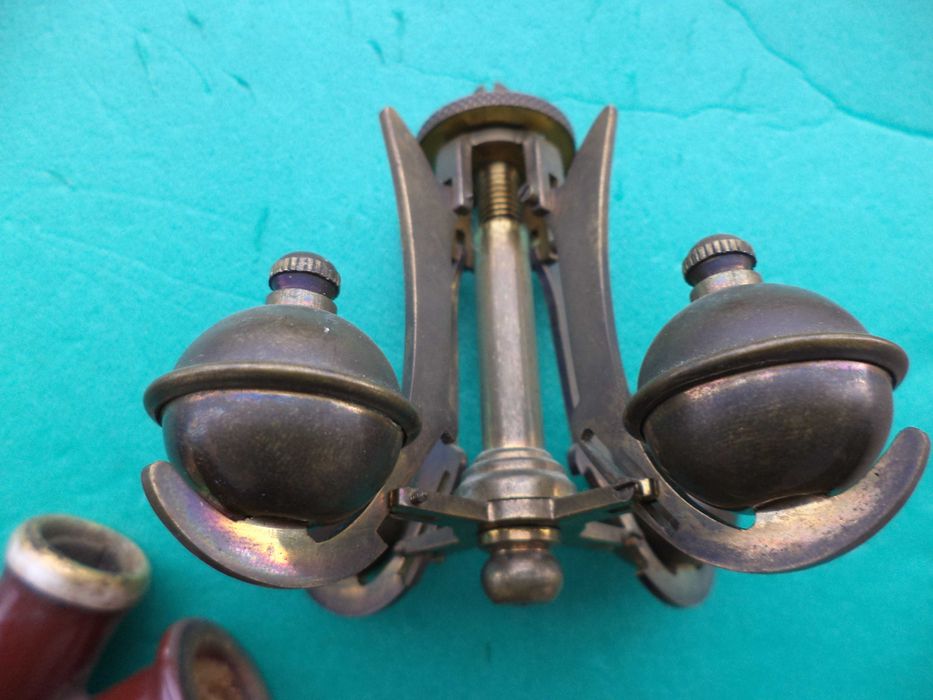 Obiecte vechi pendula pipe briciuri cutii bijuterii sageti vand schimb