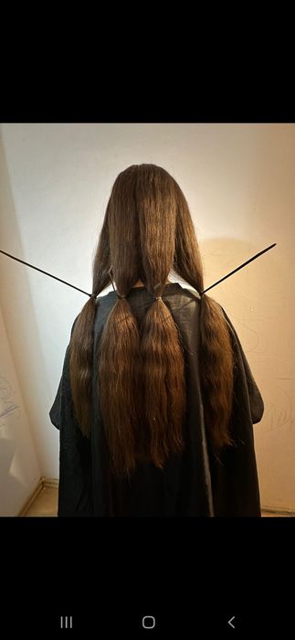 Vând par natural. 

Tuns 35cm in 03.11.2024