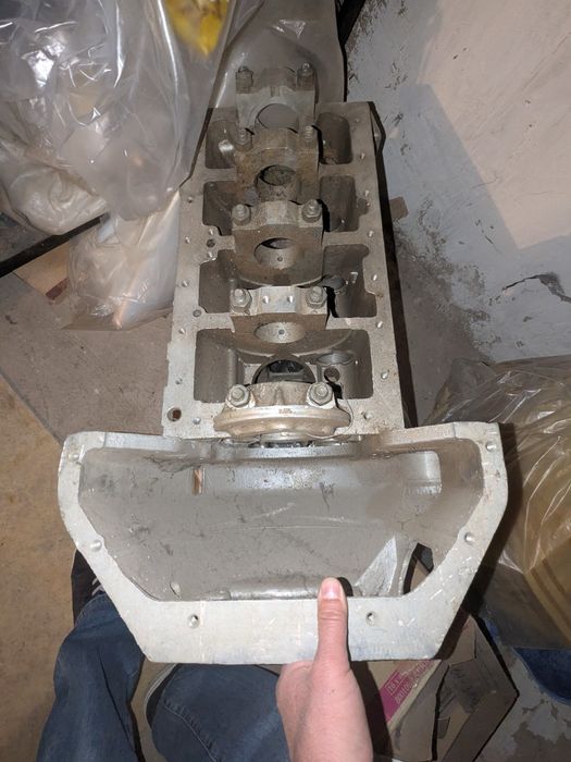 Блок двигателя УАЗ ГАЗ 1980г. Новый