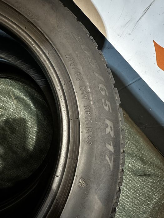 205/65 R17 96H XL - Pirelli Sottozero Winter 210 Serie2 M+S Oferta