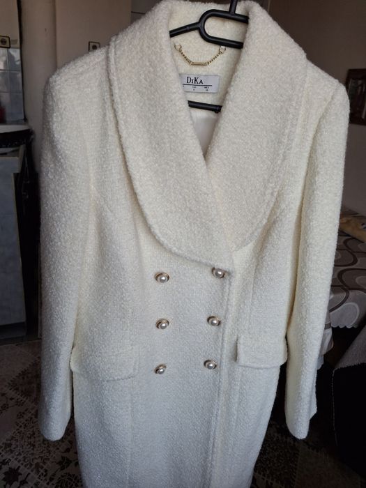 Дамско  палто Dika