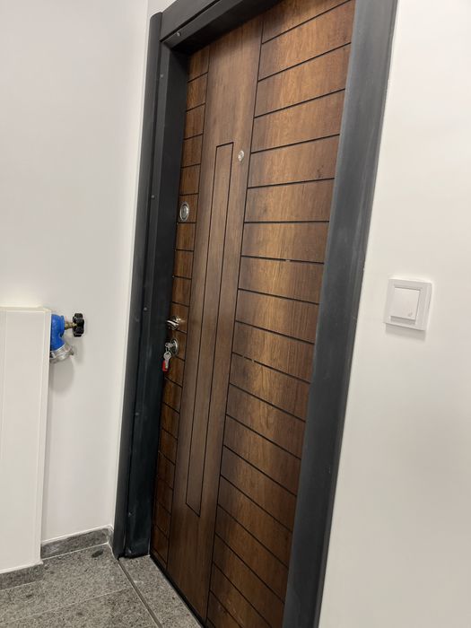 Давам офис под наем за първи наематели