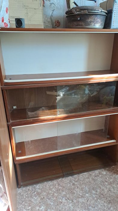 Книжные полки 4 шт.