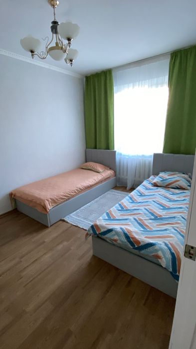 Срочно Продаю квартиру 4-комн