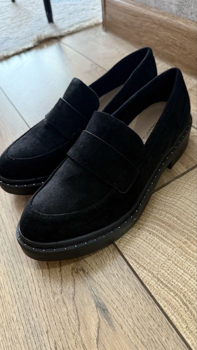 Продам обувь для девочек