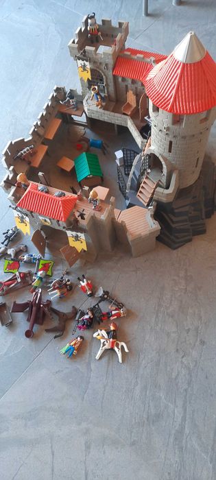 castel playmobil