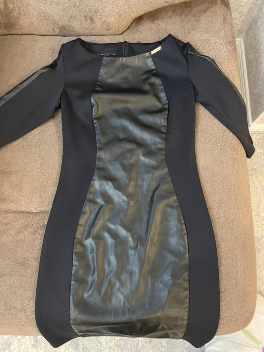 Продам Платья размер xs, s, m.