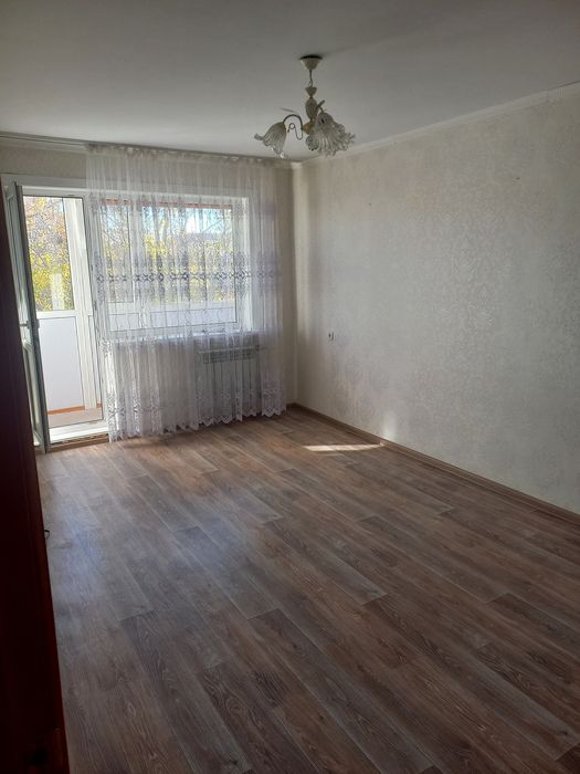 Продам 2 х ком изолированая планировка квартира