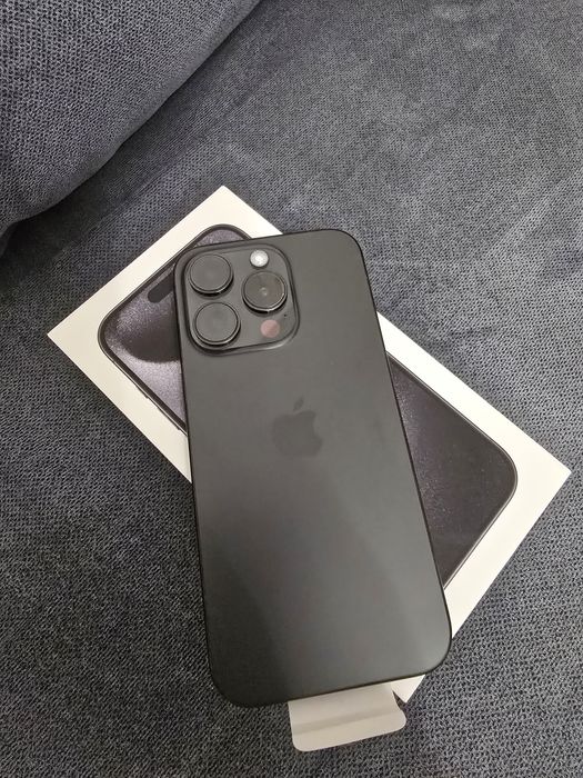 Iphone 15 Pro - Black Titanium - 266 GB