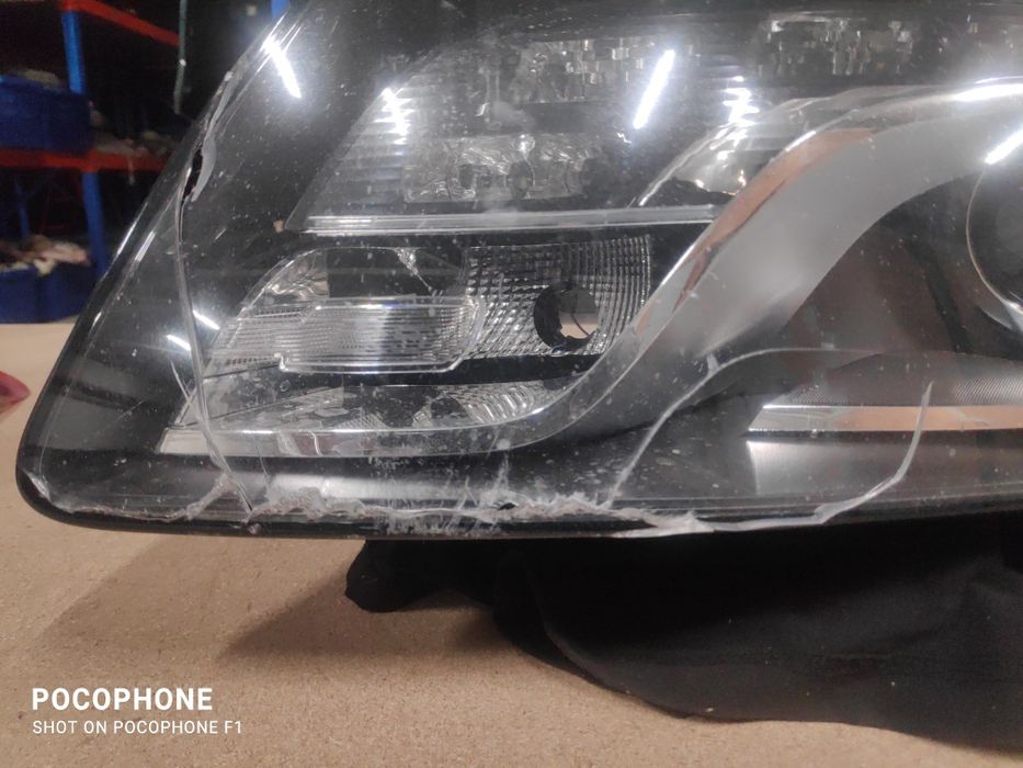 Ляв фар  Bi Xenon LED Ауди Кю5/Audi Q5 2010г.