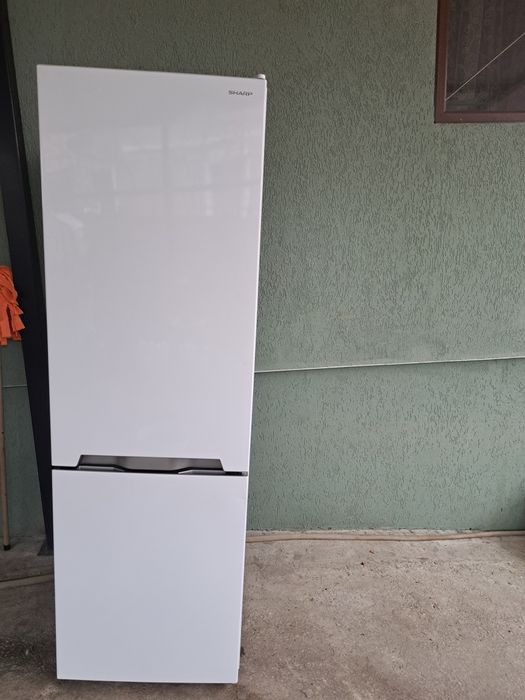 Combină frigorifică Sharp