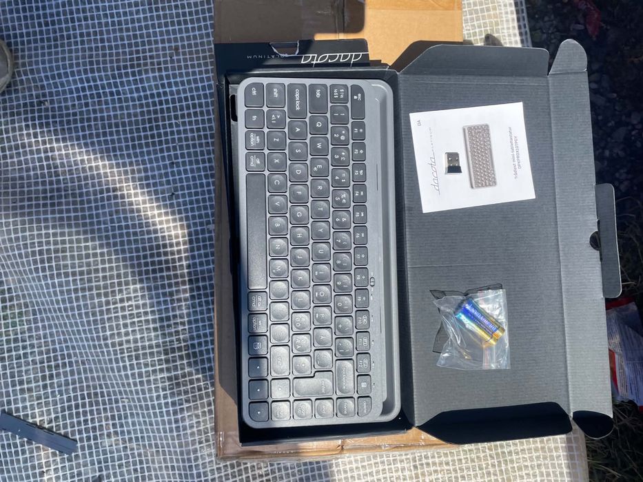 Vand tastatura wireless potrivita pentru telfon pc televizor plasma