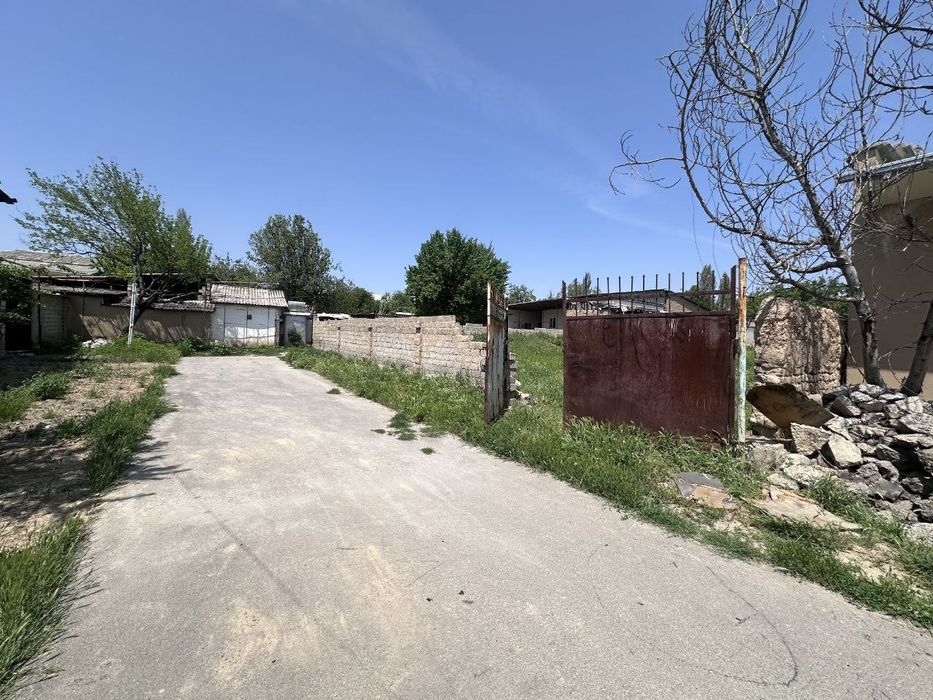 Зангиата Бу́зсув ул Мустакиллик 9 соток земли по ниже рыночной цене