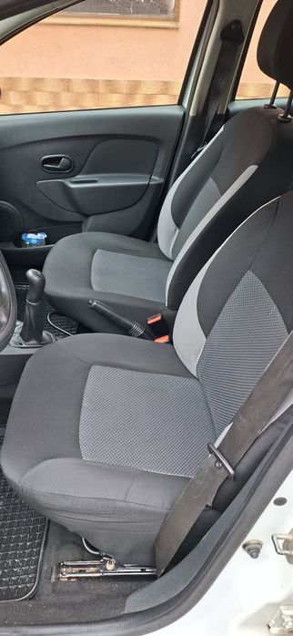 Vând Dacia Logan MCV 1.2 benzină