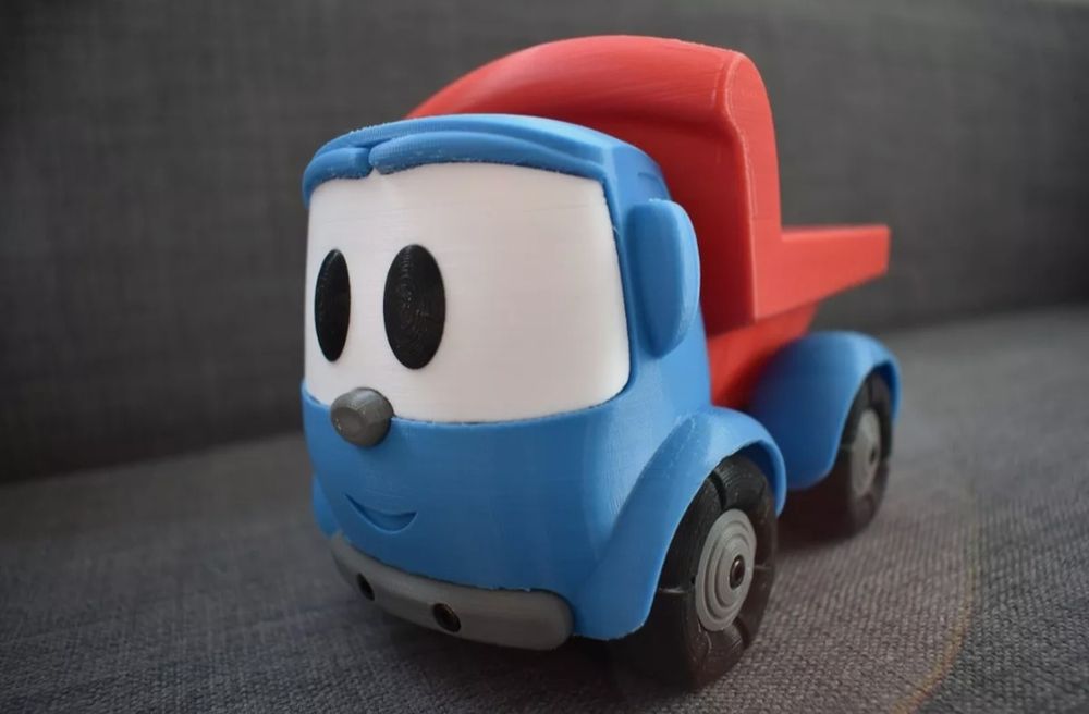 Camionul Leo jucarie