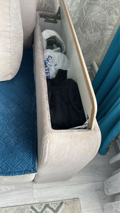 Продам диван в хорошем сост