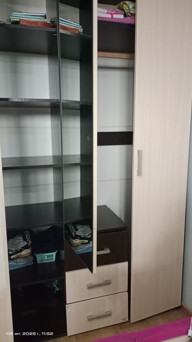 Продаётся шкаф с зеркалом