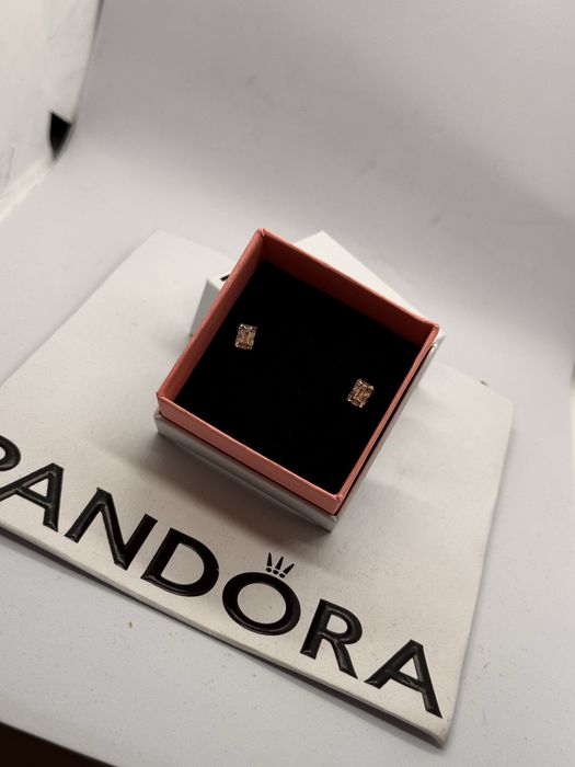 Пандора обеци Pandora