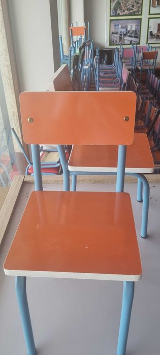 Детский стул. метал карказ. Описанияни укинг!