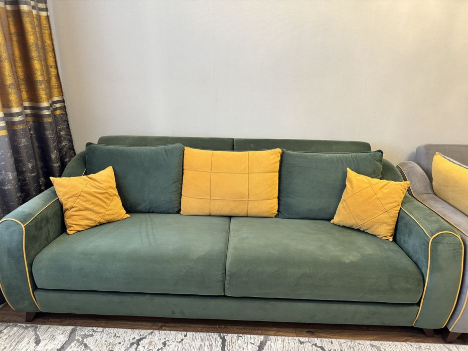 Комплект диван и кресло