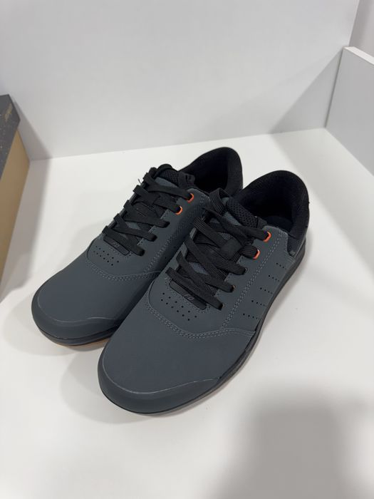 Обувки за колоездене Specialized 2FO Roost Clip