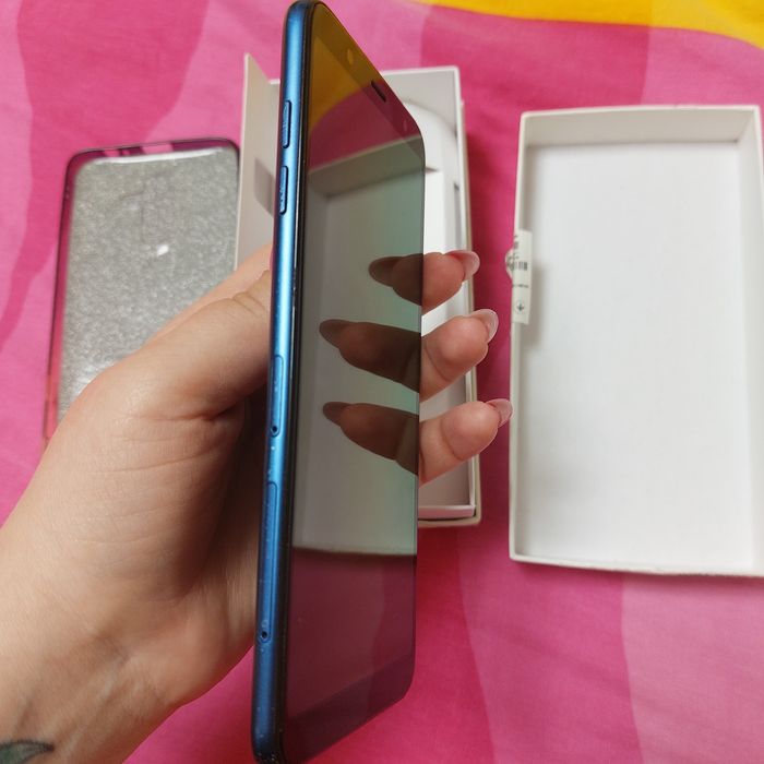 Продам Samsung a6+