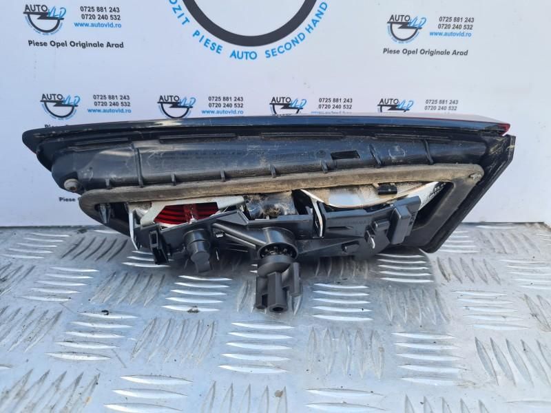 Stop haion bec/ portbagaj dreapta Opel Astra K