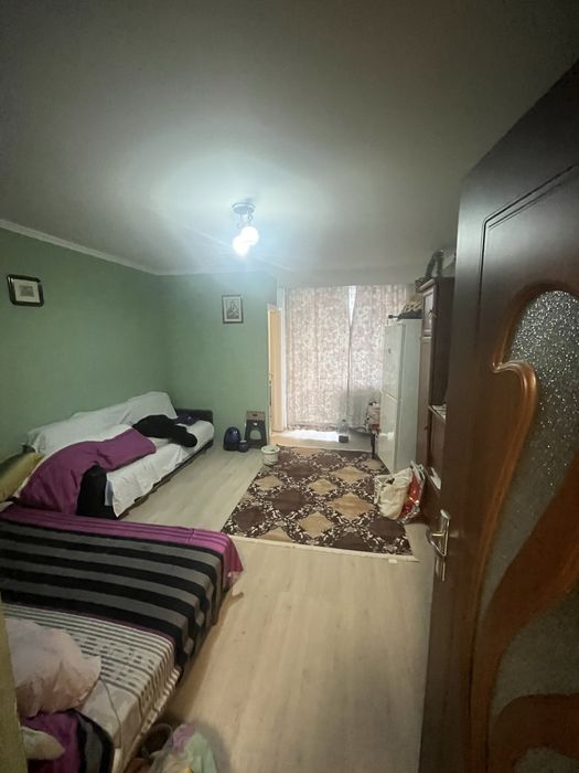 Garsoniera de inchiriat.