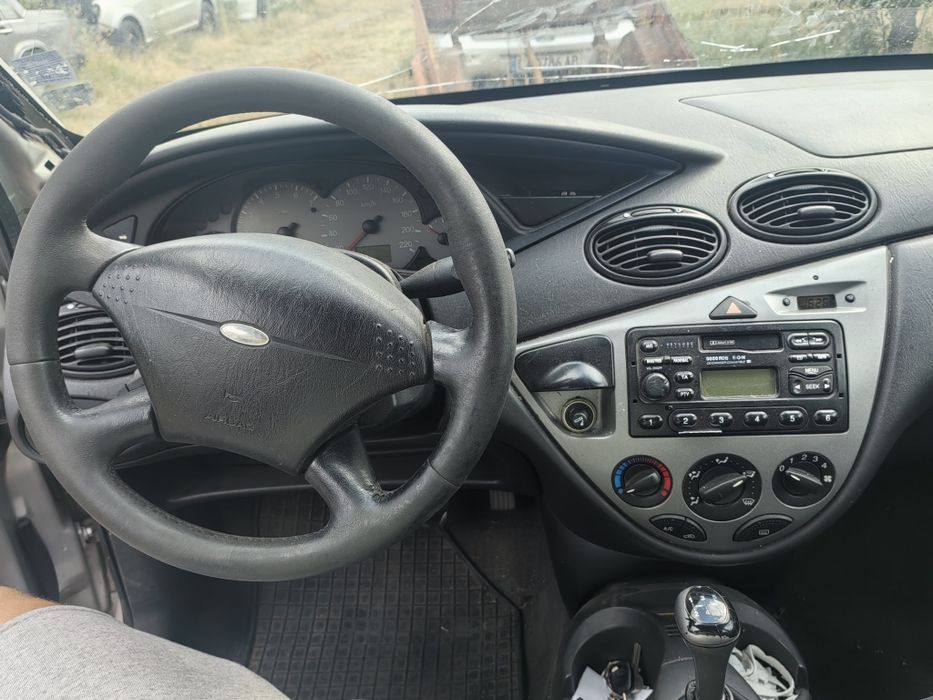 Форд фокус 1.6 бензин Мк1