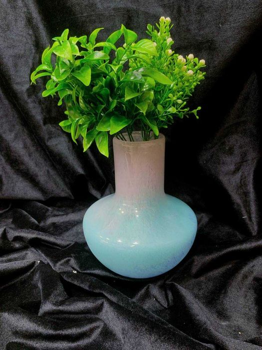 Ваза стеклянная градиент 22см – современный стиль