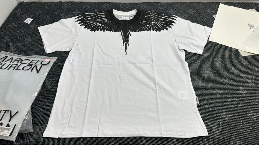 Tricou marcelo burlon