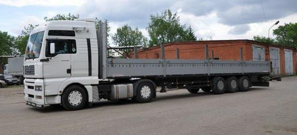 Грузоперевозки, грузовые перевозки. Шаланда, площадка, контейнеровоз.