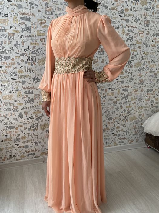 Вечернее платье