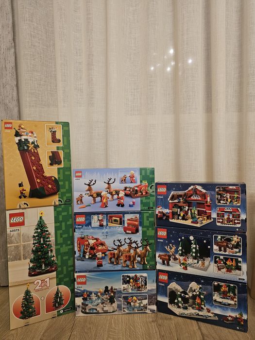 Коледни Lego комплекти, различни модели: Lego 40565 , Lego 40484 , Lego 40564 , Lego 40499 , Lego 40416 , Lego 40416 , Lego 40866 , Lego 40573