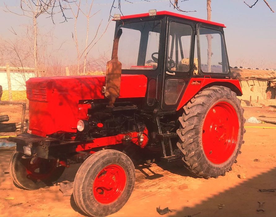 T40 Traktor sotiladi