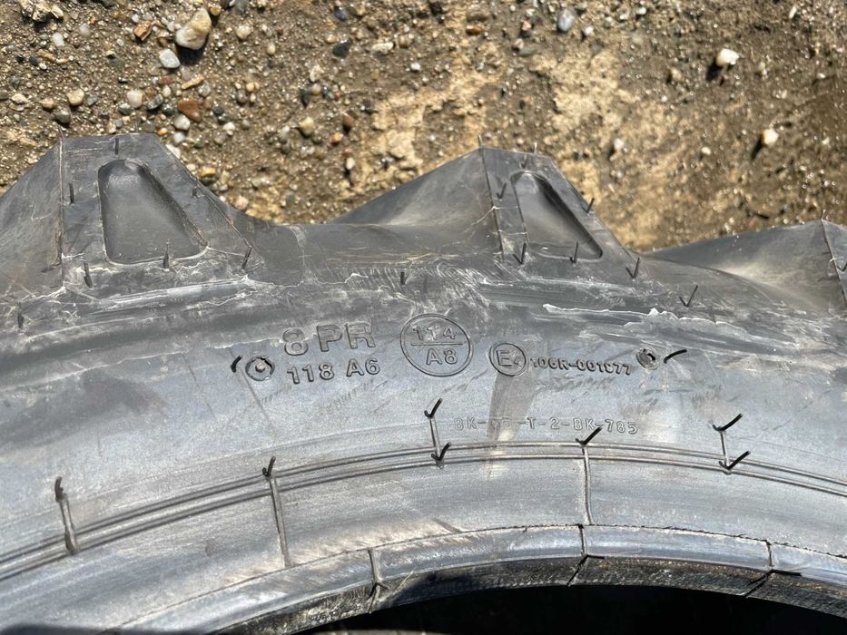 11.2-28 Anvelope noi de tractor spate marca BKT 8pr