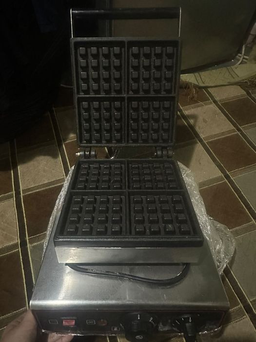 Срочно продам вафельницу