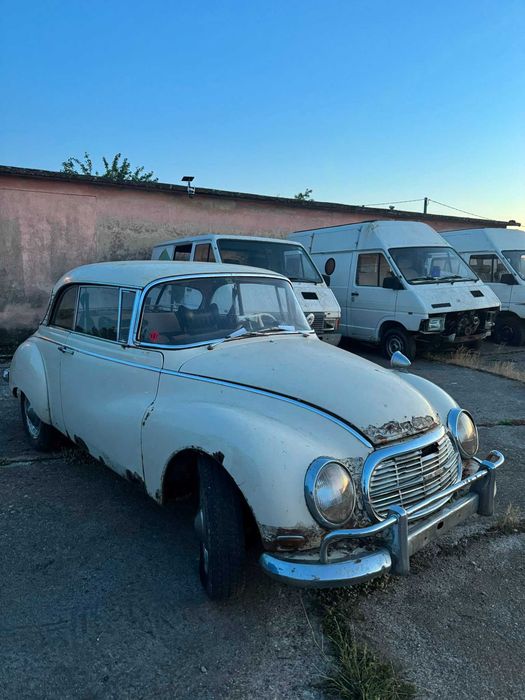 Ретро автомобил DKW AUTO UNION 1300s