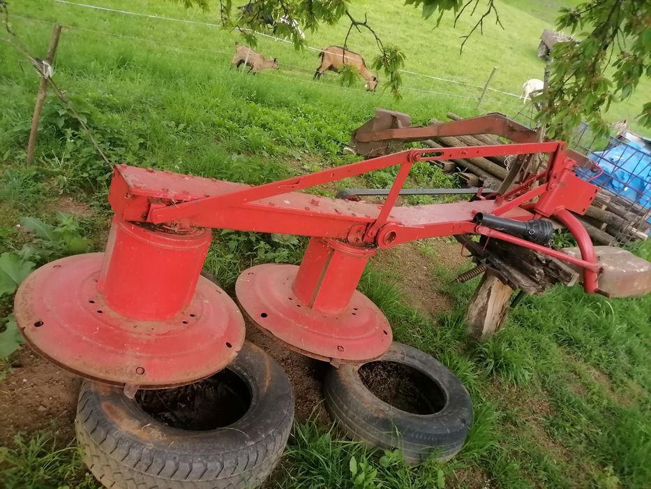 Vând cositoare rotativa PZ1,65