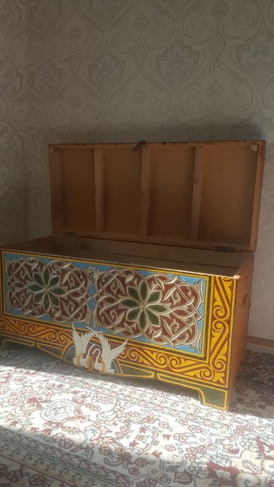 Сандық сатылады.