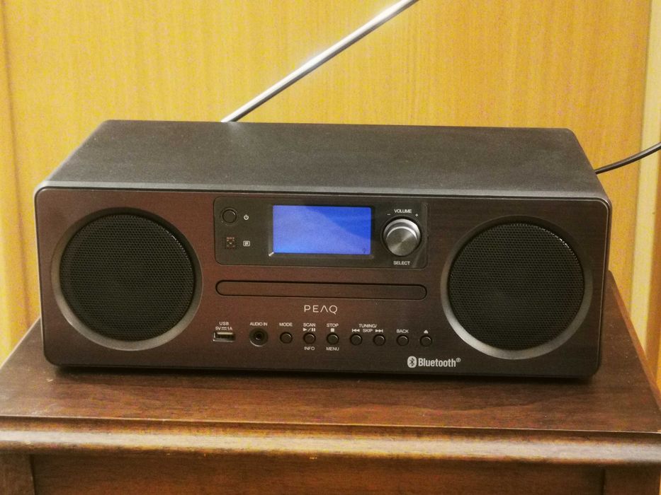 Radio cu Boxe PEAQ  cu Internet Bluetooth