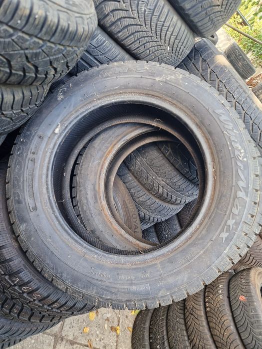 două cauciucuri 185 60 15 de iarnă,m+s