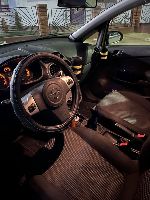 Opel Corsa D 2011
